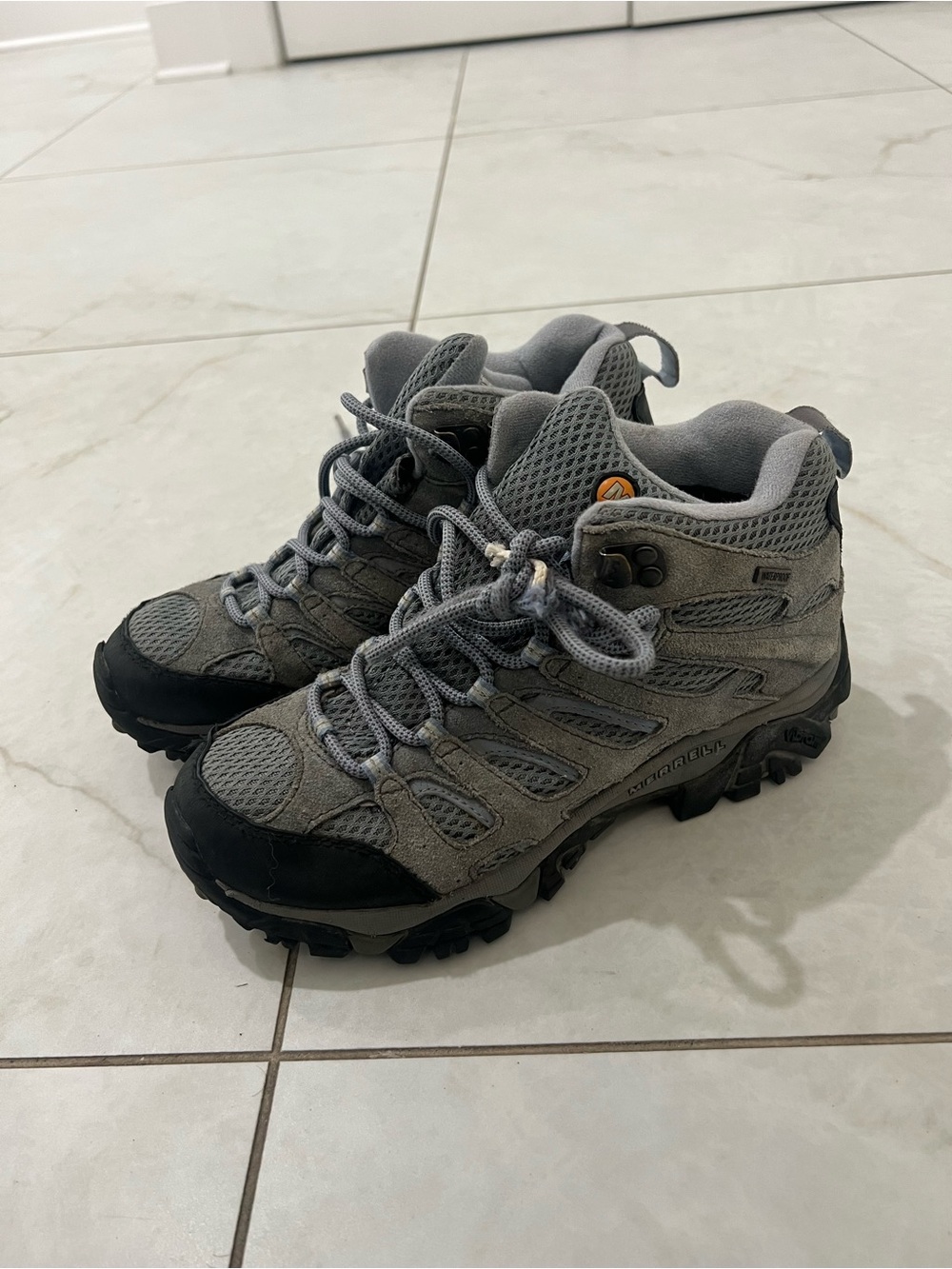 Merrell Gray/Periwinkle Performance Footwear Size 7 US